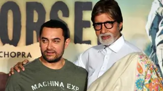 Amitabh Bachchan's superstardom can't be re-created: Aamir thumbnail