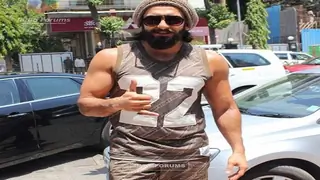 Sanjay Leela Bhansali to shoot a grand song with Ranveer for Padmavati Thumbnail