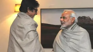Modi wishes Amitabh on turning 75 Thumbnail