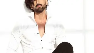 Actor Akshay Dogra back on &TV's Waaris because of falling TRP's ? Thumbnail