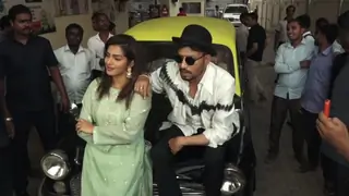 Irrfan Khan to promote Qarib Qarib Singlle in Kolkata Thumbnail