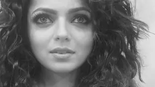 Get to know Drashti Dhami's lesser known LOVE Thumbnail