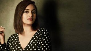 Uncomfortable with seductive scenes: Sonakshi Sinha Thumbnail