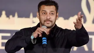 Guess Who: Salman Khan would love to work with these actors Thumbnail