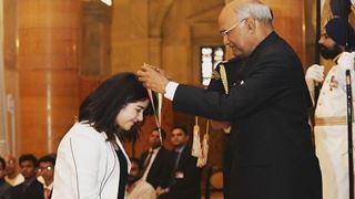 Zaira Wasim receives National Child Award from the President