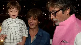 This is what AbRam THINKS about Amitabh Bachchan: CUTE pics below Thumbnail