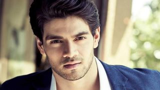 Sooraj Pancholi to live with his parents from now on! thumbnail