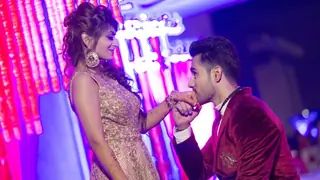#CheckItOut: Pictures from Abhishek Bajaj - Akanksha Jindal's Haldi and Sangeet ceremony Thumbnail