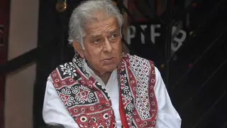 Ockhi lashes Mumbai as Bollywood prepares to bid adieu to Shashi Thumbnail