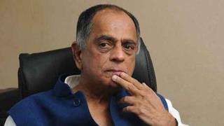 Films shouldn't be victim of politics: Nihalani