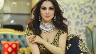 #Stylebuzz: Shraddha Arya Breaking The Stereotype In A 'Black Bridal Lehenga' Thumbnail