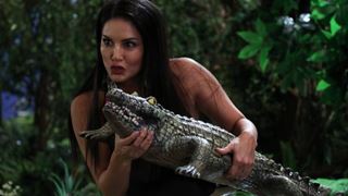 Sunny Leone to UNVEIL her adventurous side with Man Vs Wild! Thumbnail