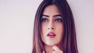 Karishma Sharma JOINS ALTBalaji's upcoming show 'Kapoors' Thumbnail