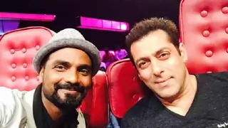 Inside Video: Remo Dsouza uses a Ducati for an action scene in Race 3 Thumbnail