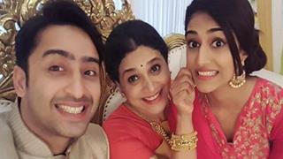 This THROWBACK image will relieve all your memories from 'Kuch Rang Pyar Ke Aise Bhi' thumbnail