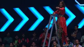 Here's why Shilpa Shetty was scaling heights on the sets of 'Super Dancer'! Thumbnail