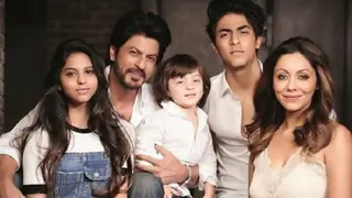 Shah Rukh Khan planning for a 4th BABY Thumbnail