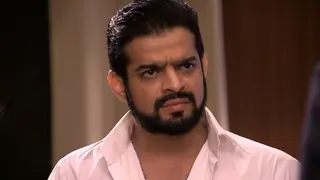 Karan Patel takes a DIG at the Government; doesn't spare BMC either Thumbnail