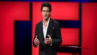 Shah Rukh Khan shares a farewell post on the last episode of TED Talks Thumbnail