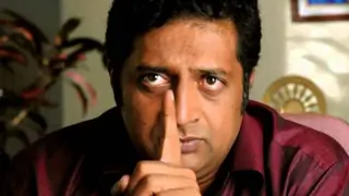 Prakash Raj urges Indians to stand as fearless society which questions Thumbnail