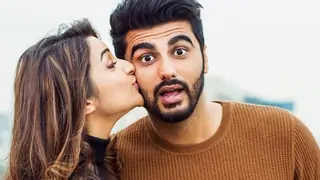 Parineeti - Arjun are all set to explore the world in Namastey England Thumbnail