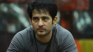 Hiten Tejwani has a sweet message for his FIRST & FOREVER Valentine! Thumbnail