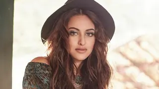 You can't 'Please' everybody...says, Sonakshi Sinha thumbnail