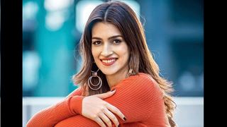 Kriti Sanon celebrates 10 Million followers on Instagram