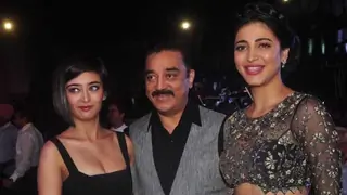 Shruti, Akshara wish father success for political journey Thumbnail