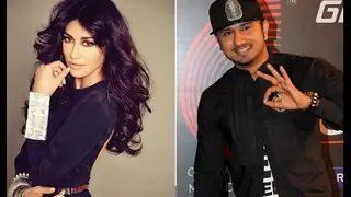 After hit track 'Aao raja' Chitrangada-Honey Singh are back for a song thumbnail