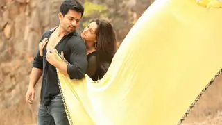 Thousands of fans gathered to catch a glimpse of Dipika Kakar and Shoaib Ibrahim's wedding! Thumbnail