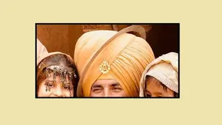 Akshay Kumar shares the 'First Picture' from the sets of KESARI Thumbnail