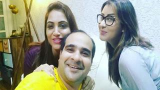 Shutting down all the RUMOURS, Arshi Khan and Shilpa Shinde pose for a picture