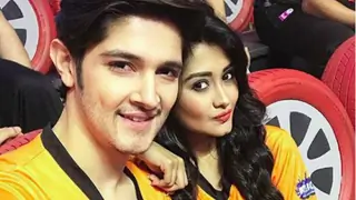#Stylebuzz: Rohan Mehra Making His Ramp Debut And Kanchi Singh Looking Pretty As Ever!! Thumbnail