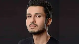 Amol turns dialogue writer for new web series Thumbnail