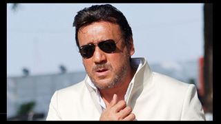 This is what Jackie Shroff was asked to wear for a film... Thumbnail