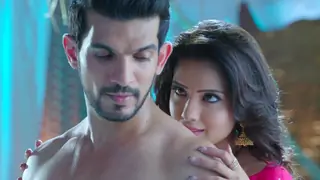 THIS picture of Adaa Khan and Arjun Bijlani will surely take you back to their Naagin days Thumbnail