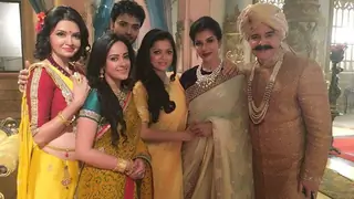 #ThrowbackThursday: Drashti Dhami shared a picture reminiscing her 'Ek Tha Raja...' days Thumbnail