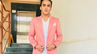 #Stylebuzz: Faisal Khan Breaks This Style Cliche...