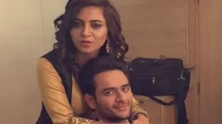 "Bigg Boss is over but #Virshi and #Arshians are forever," says Arshi Khan Thumbnail