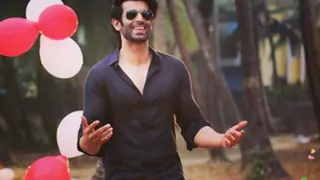 Namik Paul is totally having a blast playing KK in 'Ek Deewaana Tha' Thumbnail