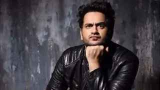 Vikas Gupta to be Honoured The Break Through Artist Award... Thumbnail