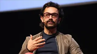 Rise above difference to bring about change, urges Aamir Thumbnail