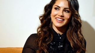 Sunny Leone LEAVES for South Africa Thumbnail