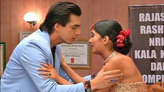 Naira receives a BLOODIED letter from her stalker in Yeh Rishta Kya Kehlata Hai