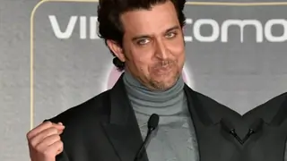 Hrithik Roshan gets a BIHARI ode from Fans! Must Watch Video Below thumbnail