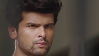 Kushal Tandon takes a DIG at an airline company; gets FURIOUS about the treatment