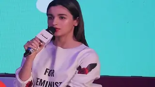 Alia Bhatt AGREES that Casting Couch Does EXIST In Bollywood Thumbnail