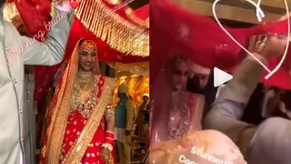 Sonam ENTERS the Mandap as Brothers Arjun-Harsh-Mohit carry her Chunar Thumbnail