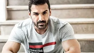 John Abraham HATES the 'CELEBRITY LIFE' but, instead likes... thumbnail